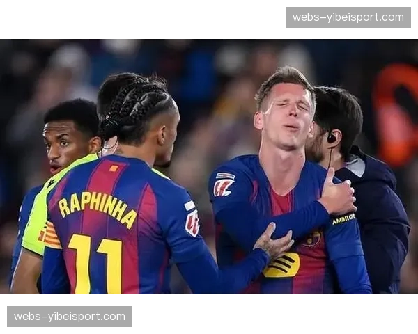 莱万、佩德里建功，巴萨主场2-1逆转那不勒斯晋级